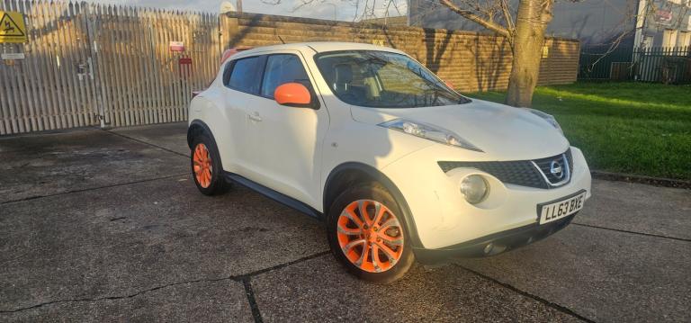 2013 Nissan Juke 1.6 Tekna 5dr CVT HATCHBACK Petrol Automatic