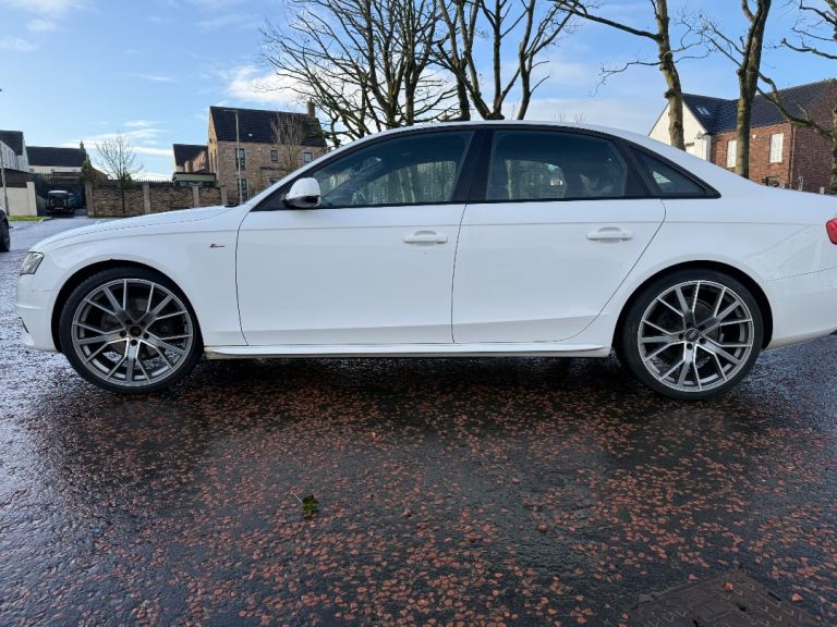 Audi, A4, Saloon, 2010, Manual, 1968 (cc), 4 doors