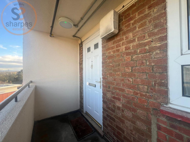 1 bedroom flat in Fitch Court, Laburnum Road, Mitcham, Surrey