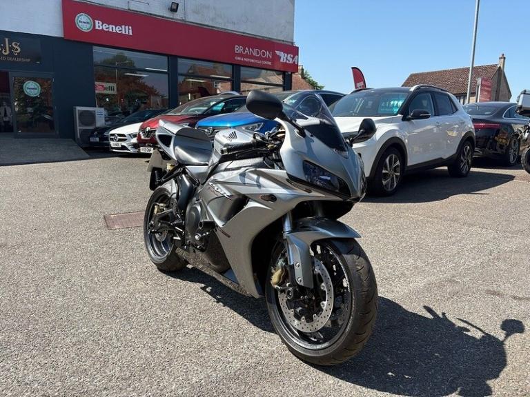 Honda CBR1000RR-6 Fireblade Super Sports Petrol Manual