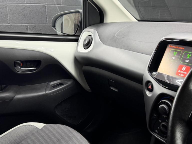 2018 Toyota AYGO 1.0 VVT-i X-Play 5dr HATCHBACK PETROL Manual