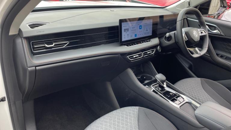 2024 MG HS 1.5 T-GDI SE 5dr DCT - Apple CarPlay/Android Auto  Petrol