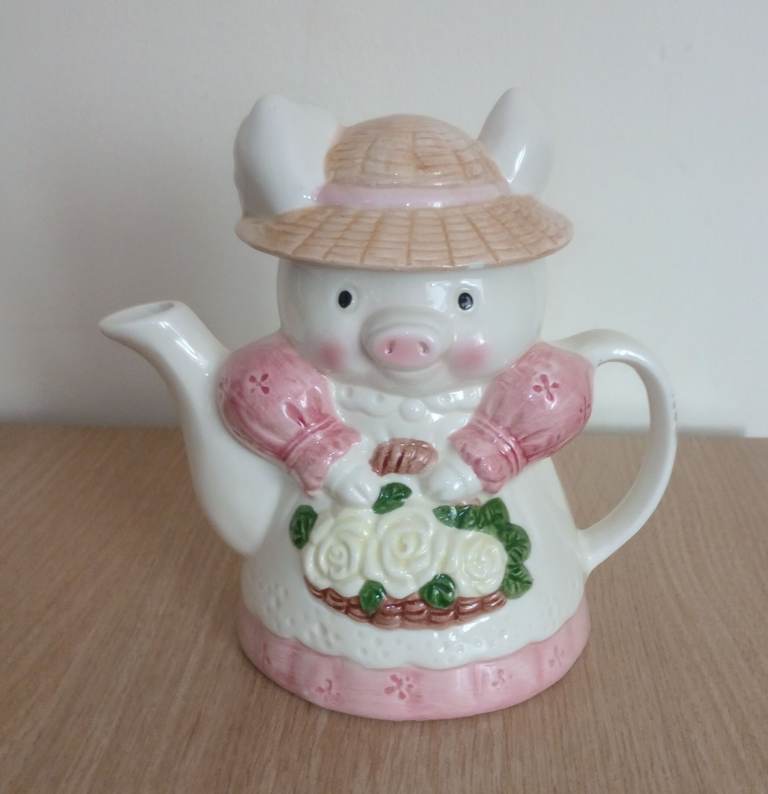 Cute Pig Teapot - Multicoloured Ceramic