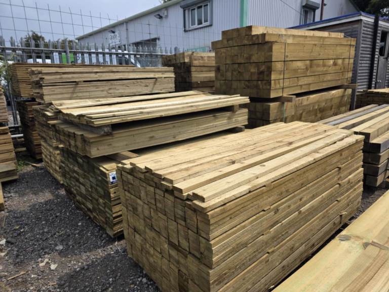 ❤️ TOP QUALITY FENCING, JOISTS TIMBER DECKING BOARDS 