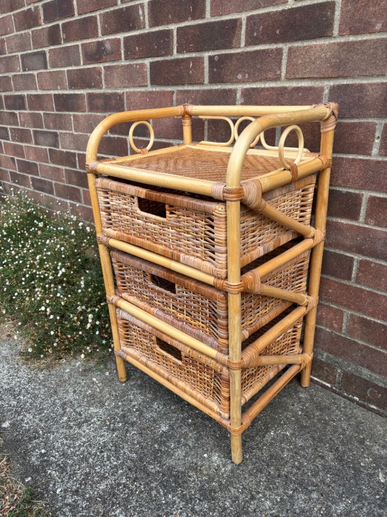 Cute rattan basket wicker bamboo bedside table chest of 3 drawers super sturdy GREAT CONDITION 