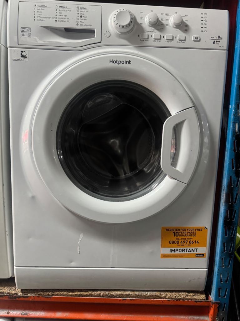 Hotpoint washing machine 8kg family size fully working order three months guarantee for sale