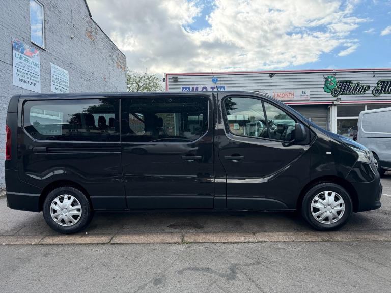 Renault Trafic 1.6 dCi 29 Business 9 Seat LWB Minibus DIESEL MANUAL 2015/15