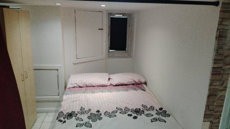 Lovely studio in Hackney!