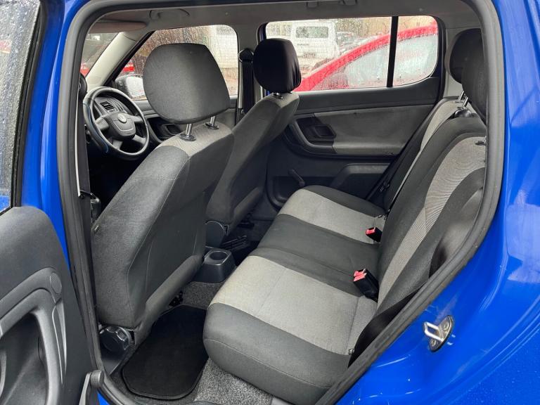 2009 Skoda Fabia 1.2 1 5dr HATCHBACK Petrol Manual