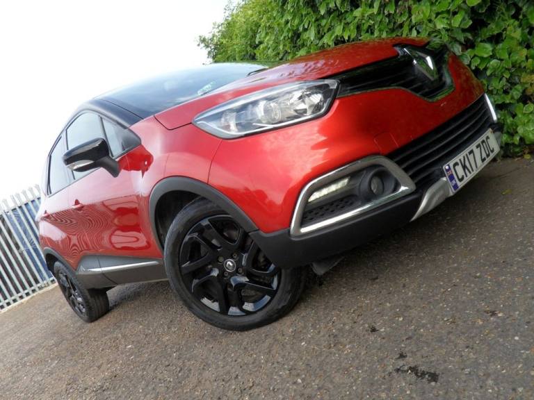2017 17 RENAULT CAPTUR 1.2 TCE ENERGY SIGNATURE NAV SUV 5DR PETROL AUTO EURO 6 (