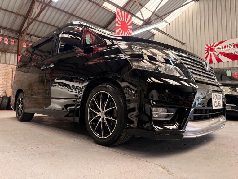 Toyota Vellfire 3.5 Z, Twin Sunroofs, Theatre Sound System, Rear Monitor, 