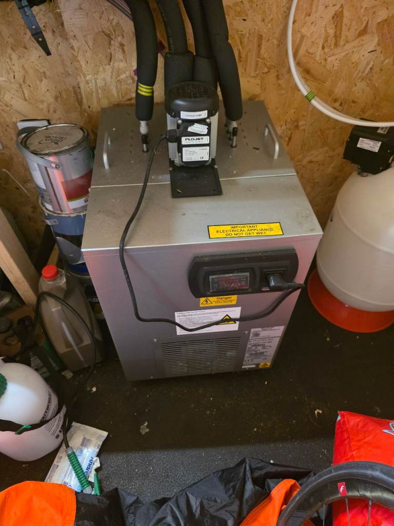 Drinks Cooler Unit – Good Working Condition