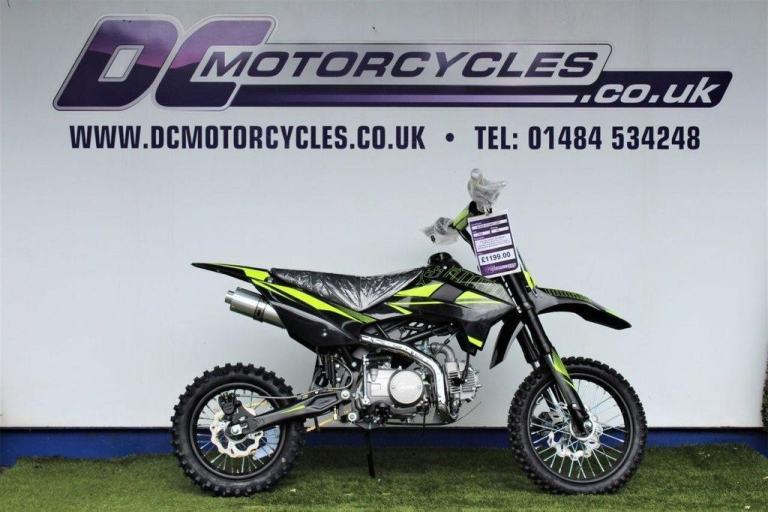 2024 SUPER STOMP 125R FREE HELMET WITH THIS BIKE