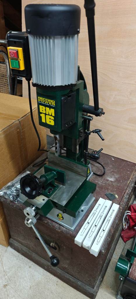 Record Power BM16 benchtop Morticer.