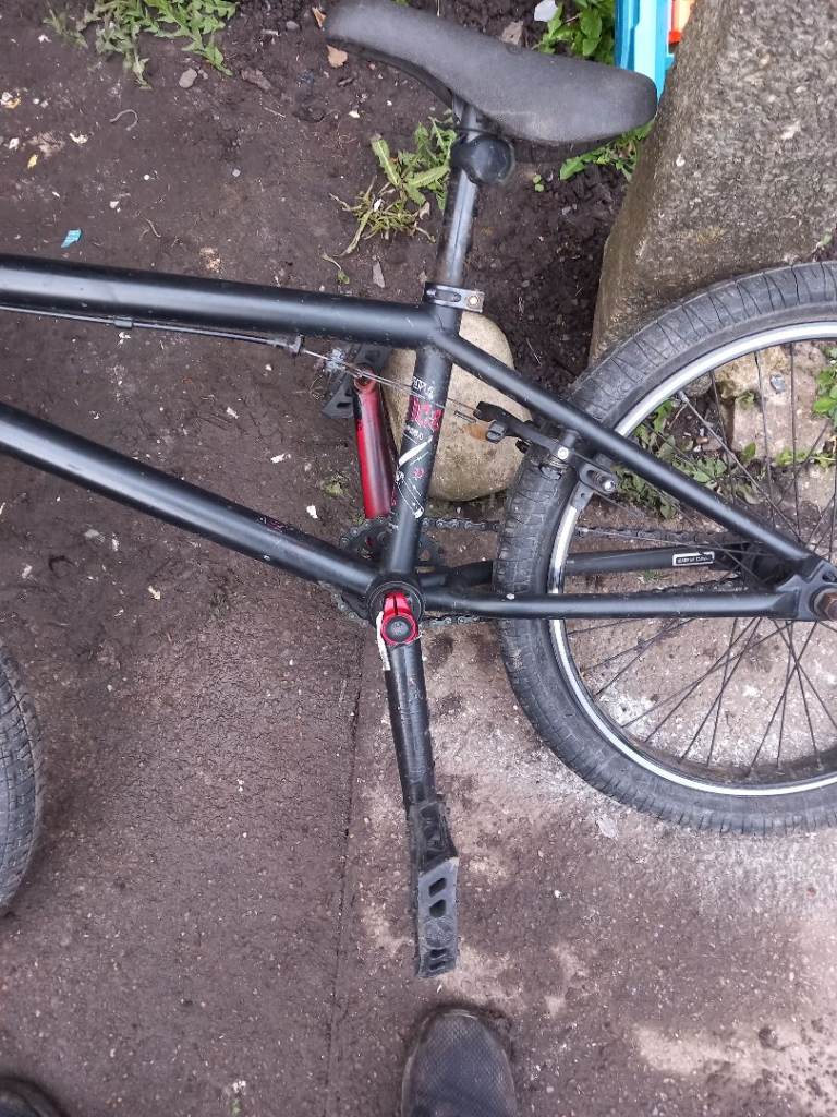 Bmx tyre aill me fixed 