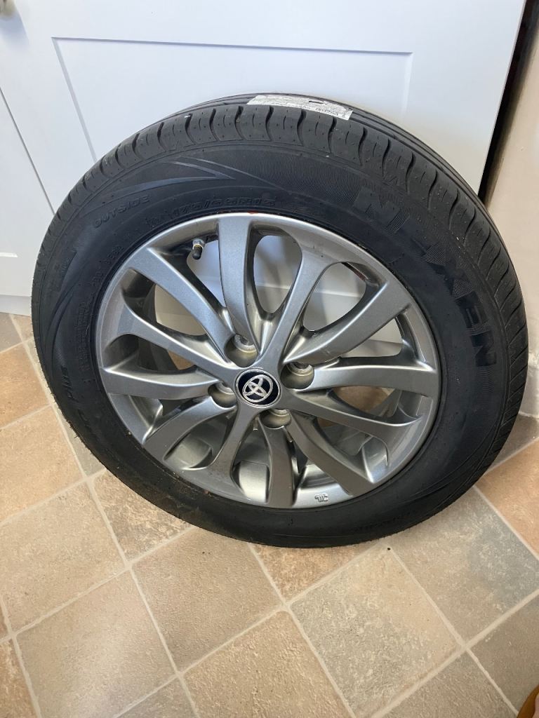 Toyota 15” Alloy Wheel with Tyre – 175/65 R15