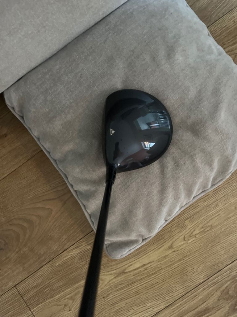 Titleist 917 D2 Golf Driver – Good Condition