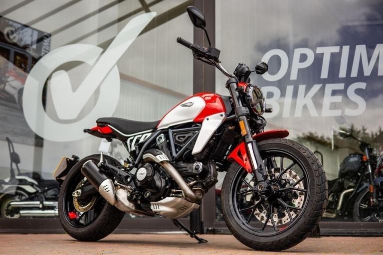Ducati Scrambler 800 ICON ! HEATED GRIPS ! LED INDICATORS ! LOW MILES