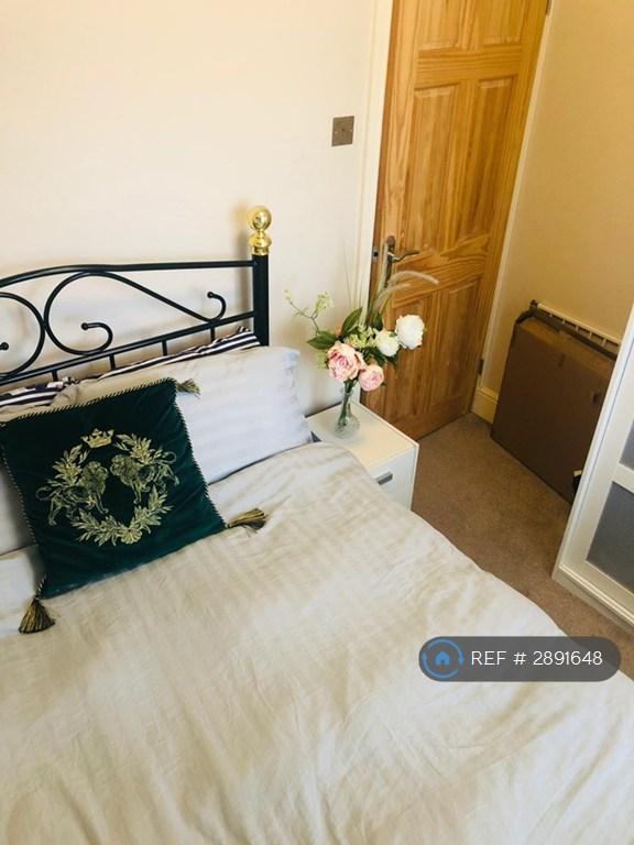 1 bedroom in Grays, Grays, RM16 (#2891648)