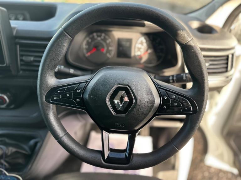 2023 Renault Trafic LL30 Blue dCi 130 Business+ Van PANEL VAN DIESEL Manual