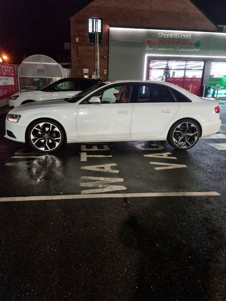 Audi, A4, Saloon, 2015, Manual, 1968 (cc), 4 doors