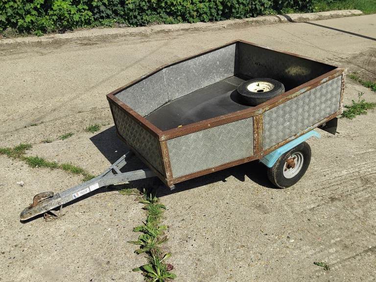 Small  Compact Trailer Tip Friendly 