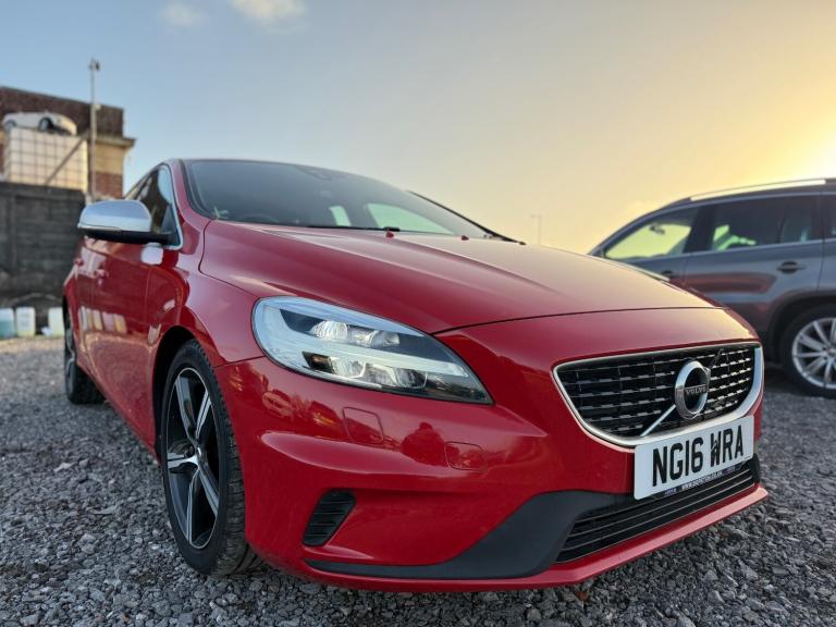 2016 Volvo V40 T2 [122] R DESIGN 5dr Geartronic HATCHBACK Petrol Automatic