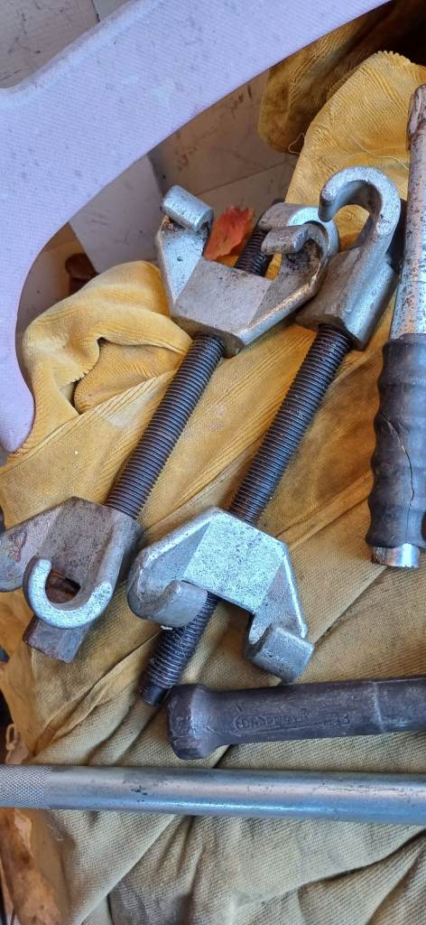 Car or van hevey duty spring compressor 