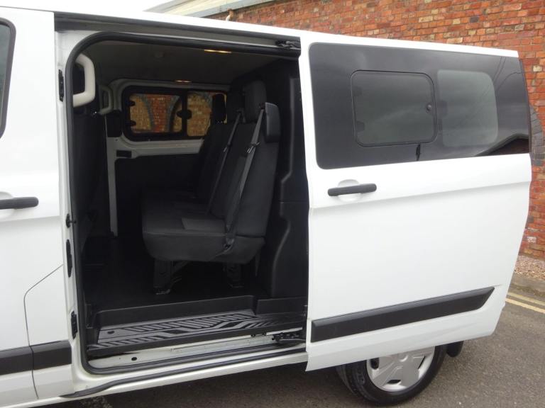 2021 Ford Transit Custom 2.0 320 EcoBlue Trend Crew Van L1 H1 Euro 6 (s/s) 5dr PANEL VAN Diesel M...