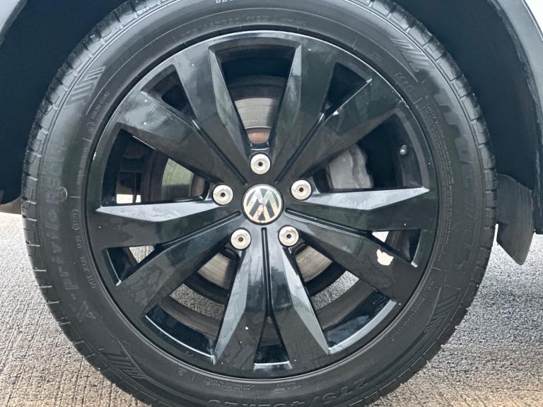 2015 Volkswagen Touareg 3.0 V6 TDI BlueMotion Tech 262 R-Line 5dr Tip Auto Euro 6 ESTATE Diesel A...