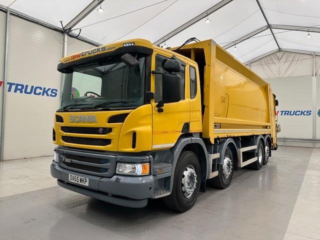 Scania P360 8x2 Rest Cab Refuse Collector