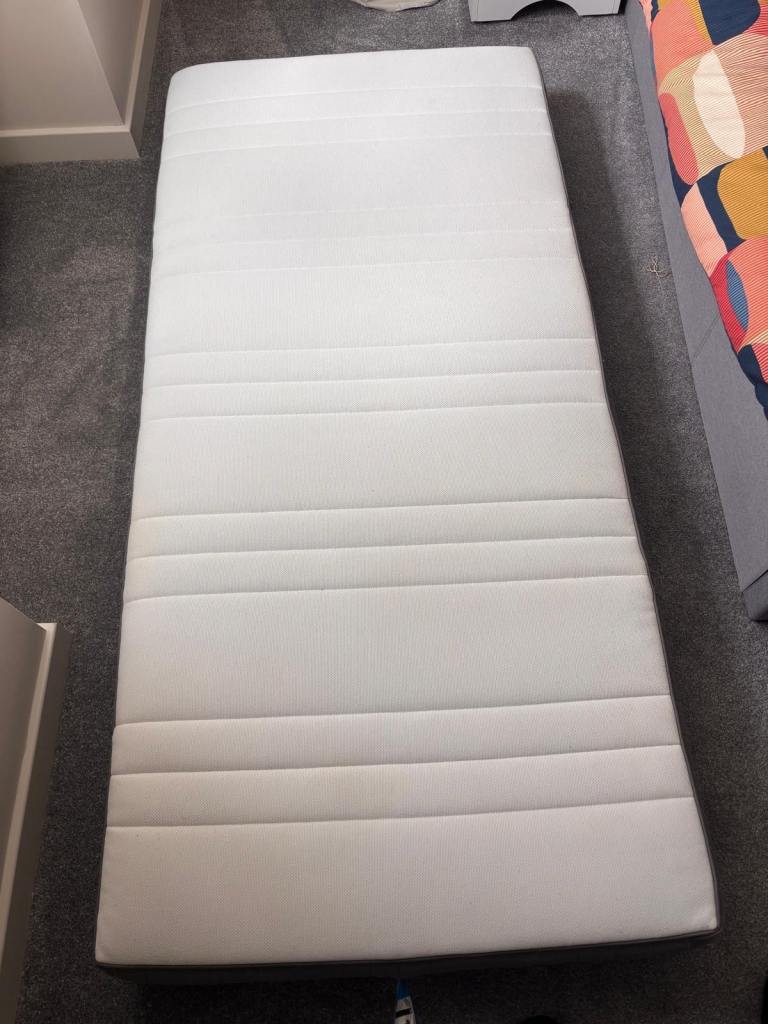 Single bed mattress memory foam 