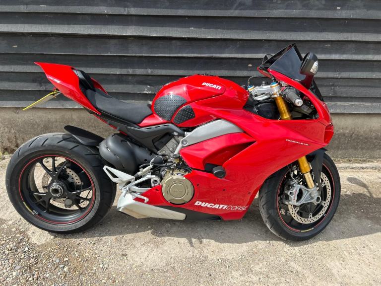 Ducati PANIGALE V4 S