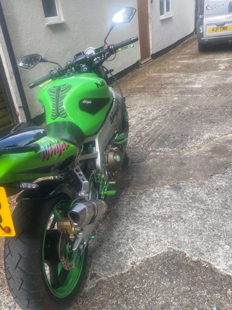 Kawasaki ninja Zx9r 