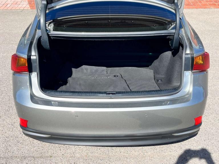 2018 Lexus IS 300h Advance 4dr CVT Auto SALOON PETROL/ELECTRIC Automatic