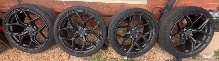 Alloys wheels
