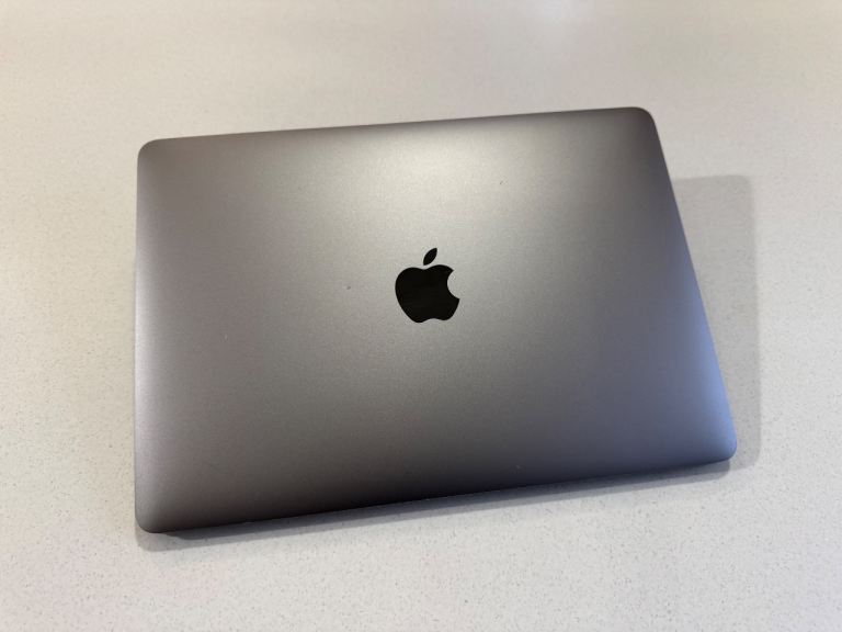 MacBook 12 inch A1534 Spares/Repair Faulty