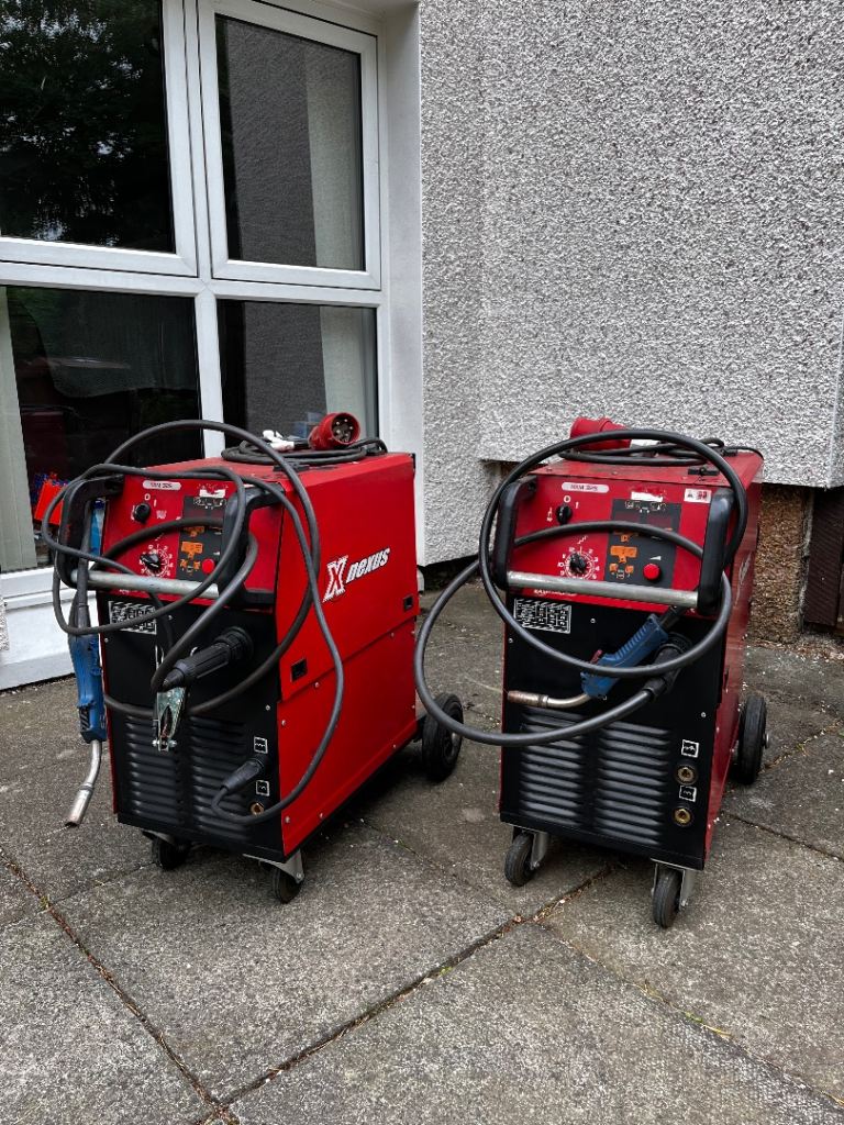NEXUS 325 MIG/MAG WELDER x2