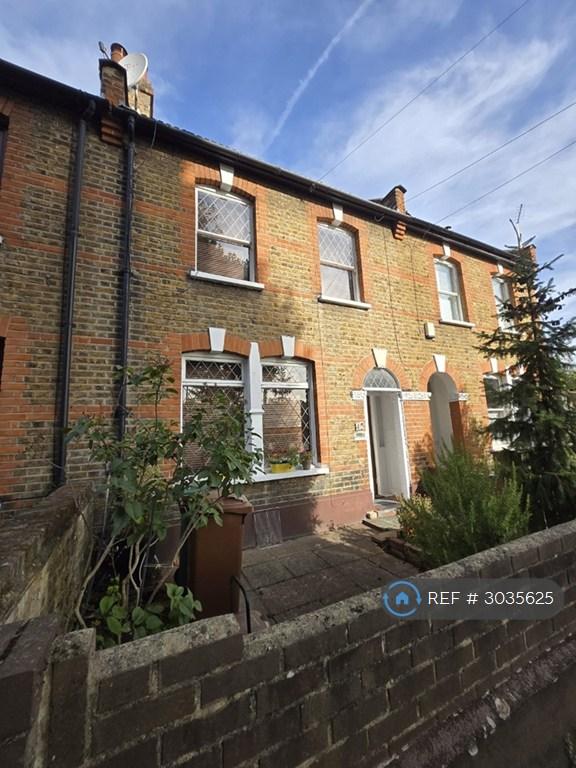 2 bedroom house in Farmer Road, London, E10 (2 bed) (#3035625)