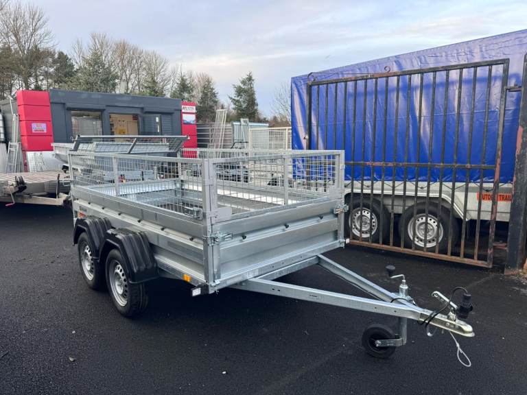 BRAND NEW ZASLAW 8,7FT x 4,4FT TWIN AXLE TRAILER WITH 40CM MESH