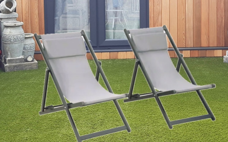 2* Folding aluminium deck chairs