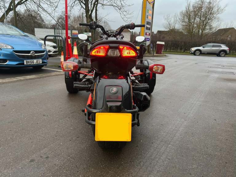 2016 66 plate Can-Am SPYDER F3s 1330cc 6 speed semi automatic trike