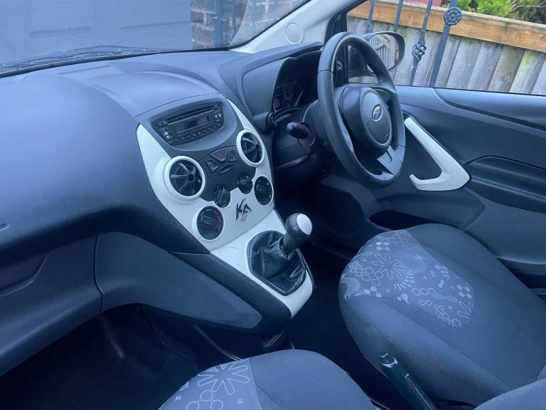 Ford, KA, Hatchback, 2009, Manual, 1242 (cc), 3 doors