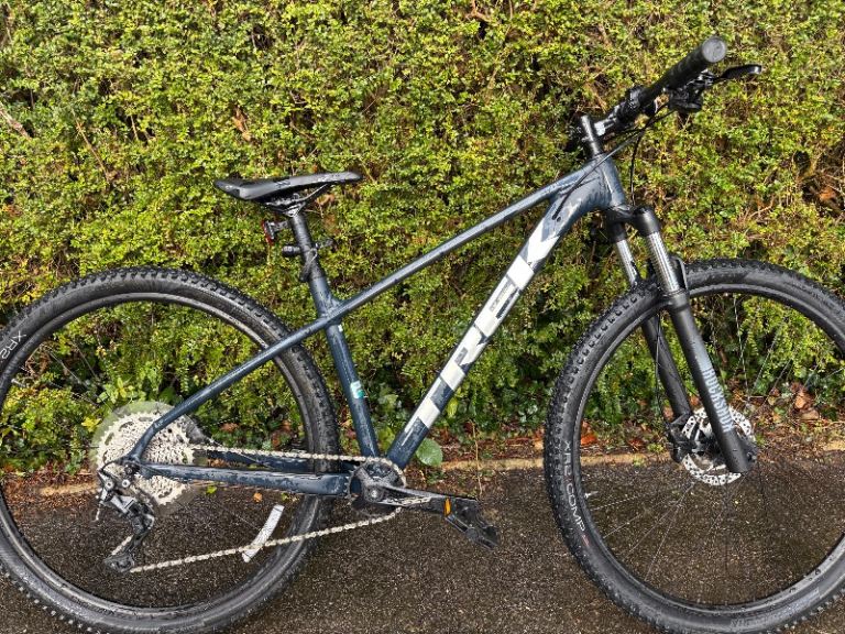 Trek Mountain Bike – Grey, excellent Condition