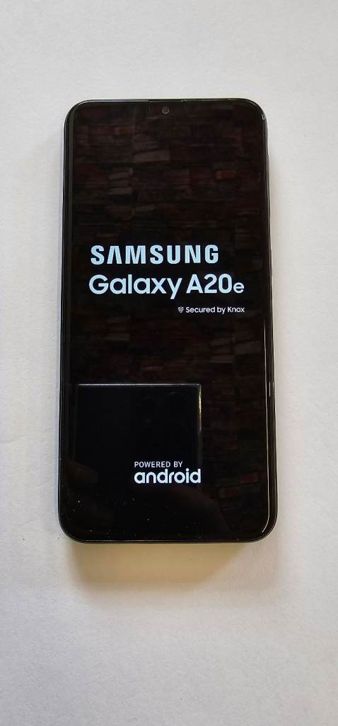 SAMSUNG GALAXY A20E 32GB DUAL SIM on VODAFONE AND LEBARA NETWORKS 