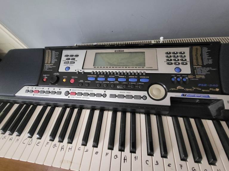 Yamaha PSR 540