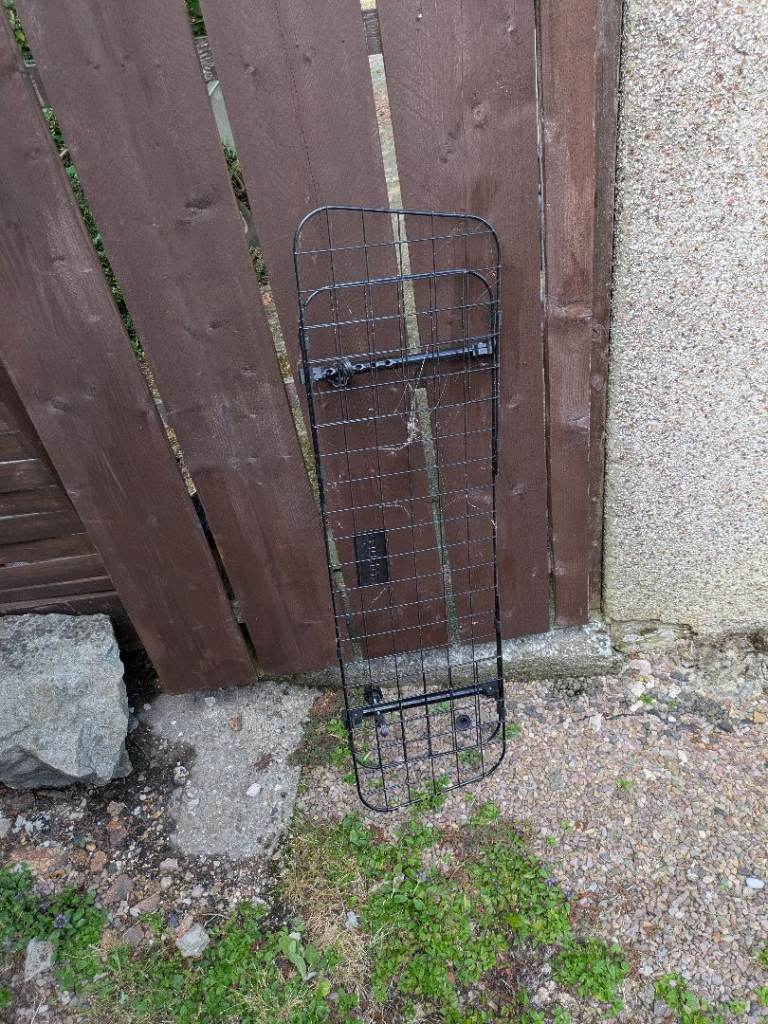Black Metal Dog Guard for Car Boot