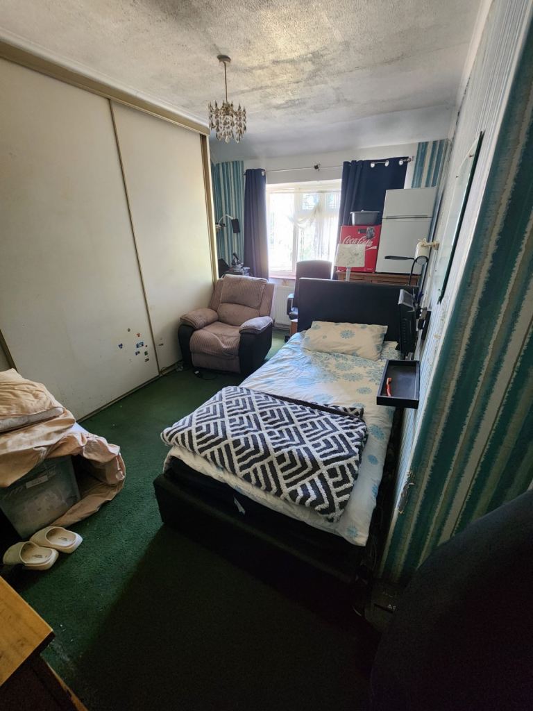 large double room Dagenham 