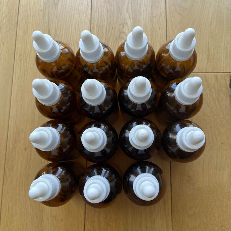 15 x NEW 100ml Amber Glass Pipette Dropper Bottles w/ Cardboard Clamshells White