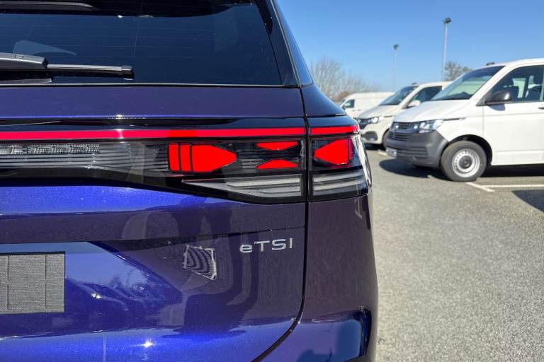 2025 Volkswagen Touran 1.5 eTSI R-Line 5dr DSG7 [7 Seat] Estate PETROL Automatic